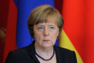 «Bild»: GFR-iň öňki Kansleri Merkel ýatlamalar kitabynyň galam hakyndan millioner boldy