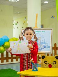В ашхабадском детском саду «Гунеш» состоялся конкурс рисунков
