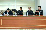 Фоторепортаж: Совещание представителей сборных Туркменистана и Шри-Ланки перед матчем отбора ЧМ-2022