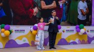 KidsExpo: марафон по быстрому ползанию среди малышей