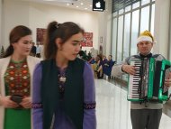 Fotoreportaž: Aşgabatda geçirilen ussatlaryň ýarmarkasy 2019