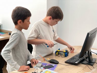 Робототехника для всей семьи: бесплатный мастер-класс от школы программирования Coddy