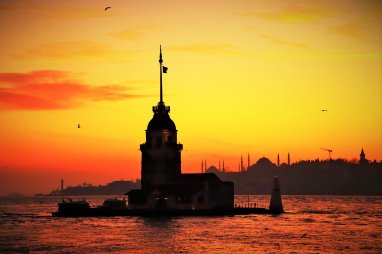 Девичья башня в Стамбуле открылась после реставрации