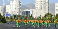 Fotoreportaž: Türkmenistanyň Prezidenti Bütindünýä welosiped gününiň çärelerine gatnaşdy