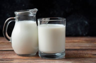 Молоко может помочь справиться с изжогой
