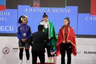 Medine Amanowa Albaniýadaky dünýä birinjiliginde üç altyn medal gazandy