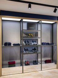 The Arkach Business Center has been replenished with a fashion boutique: Fabi, Moreschi, Paul & Shark and Zegna are now available in one place