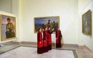Фоторепортаж с выставки, посвященной 100-летию Айхана Хаджиева