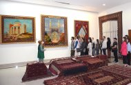 A delegation of Russian cultural figures visited the National Museum of Turkmen Carpets