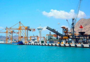 Порт Туркменбаши расширяет экспорт химической продукции из Туркменистана