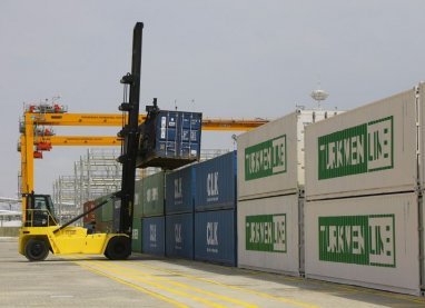 Uzbekistan delivered a large batch of auto parts to Azerbaijan through the seaport of Turkmenbashi