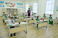 Фоторепортаж: В Ашхабаде открылась специализированная школа с углубленным изучением трёх языков