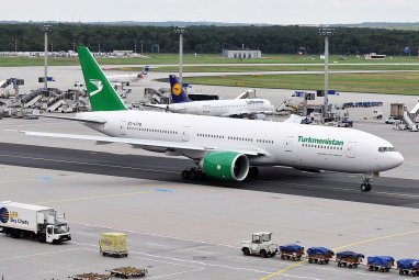 Авиакомпания «Туркменистан» станет реже летать из Ашхабада во Франкфурт-на-Майне