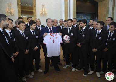 Rahmon wished the Tajikistan team to win the game with Lebanon at the Asian Cup