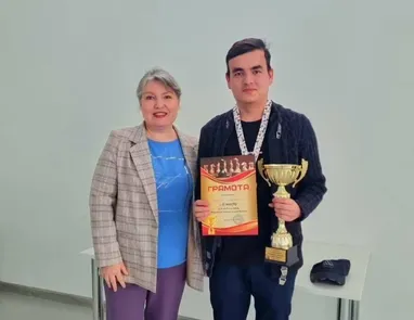 Türkmenistanly küştçi Kazanda geçirilen ýaryşda ikinji orny eýeledi