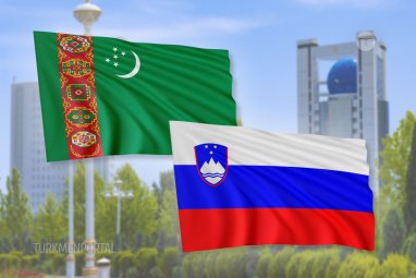 Глава Туркменистана поздравил Президента Словении с Днём государственности