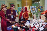 В Туркменистане прошла выставка под лозунгом «Я создаю красоту»