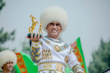 Туркменский коллектив национальных конных игр «Галкыныш» начал подготовку к цирковому фестивалю в Монте-Карло