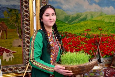 Türkmenistanda Halkara Nowruz güni giňden belleniler