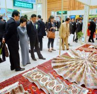 Türkmenistanyň ykdysady üstünliklerine bagyşlanan sergiden fotoreportaž