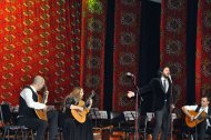 Фоторепортаж: Концерт румынской группы «Замфиреску» и вокалиста Адриана Нуара в Ашхабаде