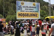 Фоторепортаж: Мероприятия в честь легендарного Горкут Ата близ деревни Масат в Турции