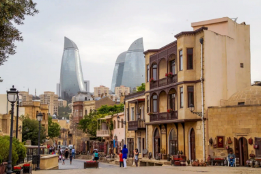 Число туркменских туристов, посетивших Азербайджан за семь месяцев, выросло в 3,8 раза