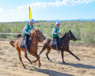 Photoreport: An equestrian race was held in Turkmenistan in honor of the National holiday of the Turkmen horse.