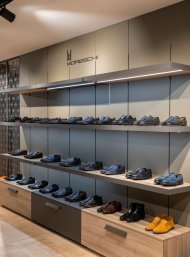 The Arkach Business Center has been replenished with a fashion boutique: Fabi, Moreschi, Paul & Shark and Zegna are now available in one place