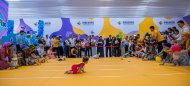 Kids Expo: Bebekler arasında yapılan emekleme yarışı