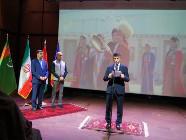 Посольство Туркменистана в Румынии приняло участие в организации выставки-ярмарки в честь Новруза