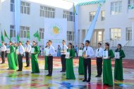 В Балканабате прошло торжество в честь открытия средней школы №25