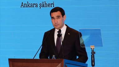 Сердар Бердымухамедов предложил создать совместный инвестфонд Туркменистана и Турции