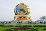 В Туркменистане прошел массовый велопробег, приуроченный к Всемирному дню здоровья
