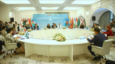 Туркменистан участвовал в заседании по семейной и социальной политике ОТГ в Баку