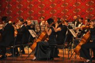 Фоторепортаж: Концерт итальянского пианиста Роберто Просседа в Ашхабаде