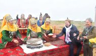 Фоторепортаж: В Туркменистане широко отметили Новруз