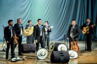 Fotoreportaž: Balkanabatda we Türkmenbaşyda «Mariachi Champaña Nevin» amerikan toparynyň konserti geçirildi