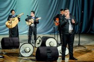 Фоторепортаж: В Балканабате и Туркменбаши выступила с концертами американская группа «Mariachi Champaña Nevin»
