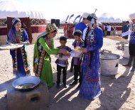 Фоторепортаж: В Туркменистане широко отметили Курбан байрамы