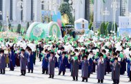 Фоторепортаж: В Ашхабаде прошёл военный парад в честь 28-й годовщины независимости Туркменистана