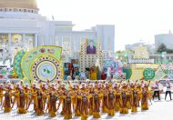 Fotoreportaž: Aşgabatda Türkmenistanyň Garaşsyzlygynyň 28 ýyllygy mynasybetli harby ýöriş geçirildi
