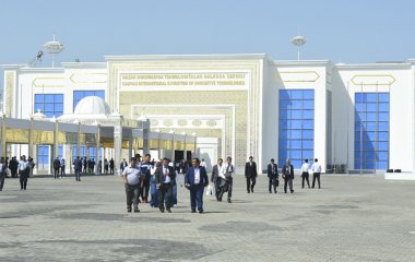 Фоторепортаж: Открытие в Туркменбаши Каспийской выставки инновационных технологий