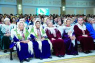 Fotoreportaž: Türkmenistanyň täze raýatlaryna pasport gowşurylyş dabarasy