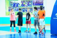 Fotoreportaž: Türkmenistanyň basketbol federasiýasynyň sudýalary bilen geçiren okuw seminary