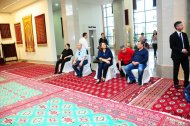 Делегаты XIV Форума творческой и научной интеллигенции СНГ посетили в Ашхабаде Музей ковра
