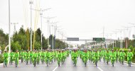 Фоторепортаж: В Туркменистане прошёл массовый велопробег по случаю Всемирного дня велосипеда