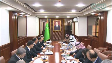 Turkmennebit and Dragon oil discussed prospects for cooperation in Ashgabat