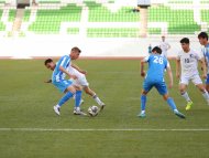 Türkmenistanyň 31-nji futbol çempionaty Aşgabatda geçirilen «Köpetdag» — «Şagadam» duşuşyk bilen öz badalgasyny aldy