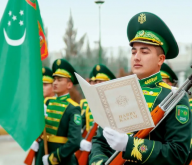Туркменистан отмечает День защитников Отечества
